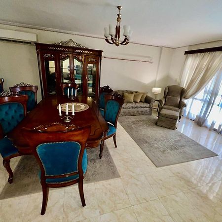 Luxurious 3 Bedroom Rustic Apartment Overlooking Huge Garden - For Families And Couples Kairo Eksteriør bilde